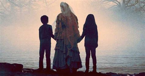 La Llorona: Ein Mythos von unerbittlichem Kummer und verzweifelter Suche!